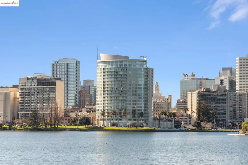 1 Lakeside Dr 415, Oakland, CA 94612