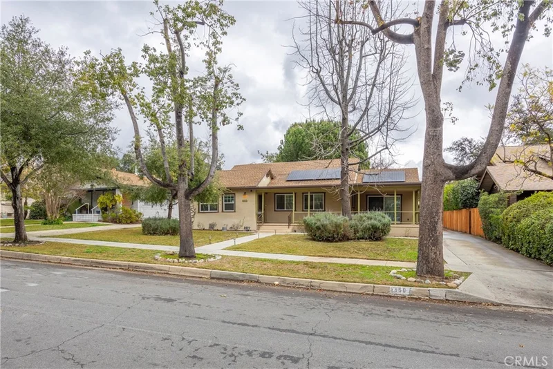 860 N Michigan Avenue, Pasadena, CA 91104