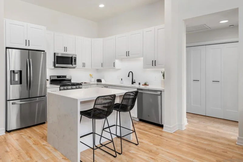 550 Park Blvd 2103, San Diego, CA 92101
