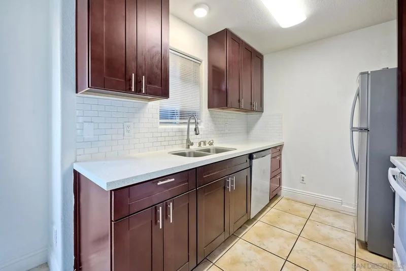 1023 S Mollison Ave B, El Cajon, CA 92020