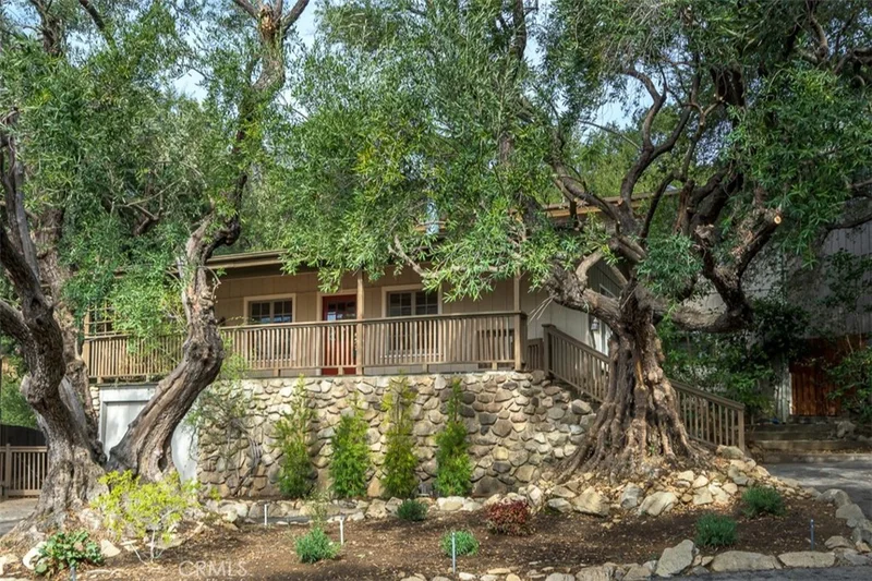 2529 Olive Avenue, La Crescenta, CA 91214