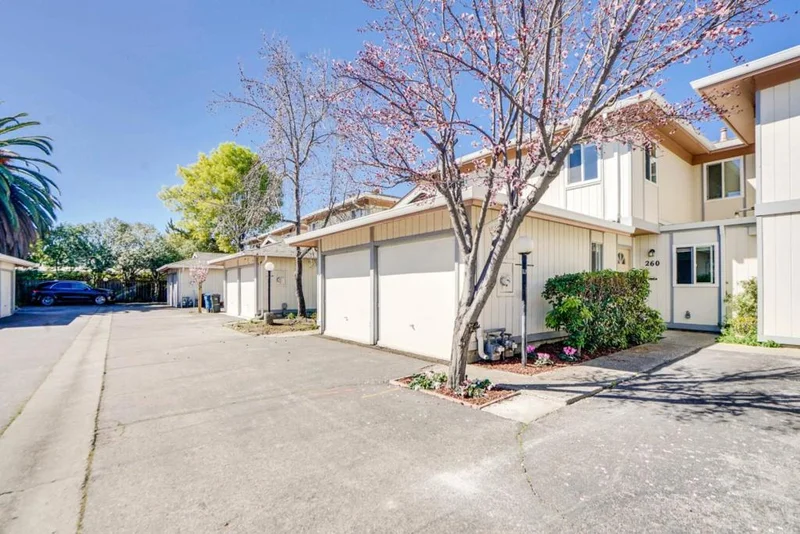 260 Ventura Avenue, Palo Alto, CA 94306
