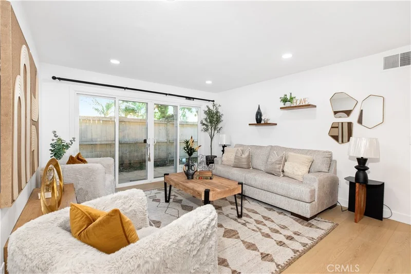 1001 W Macarthur Boulevard 99, Santa Ana, CA 92707