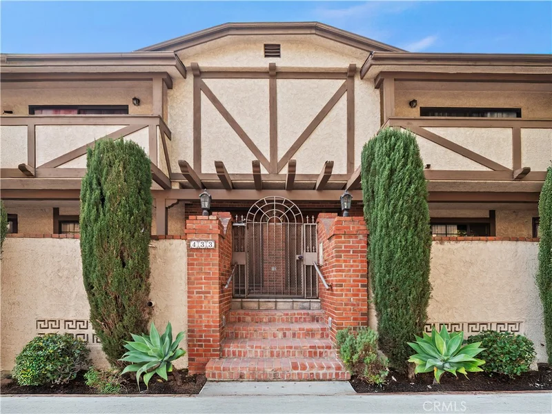 433 S 6th Street B, Burbank, CA 91501