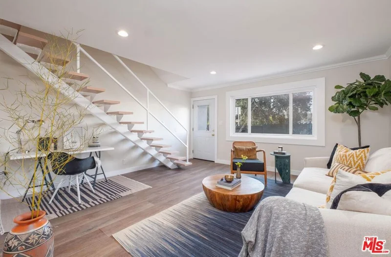 117 S Ave 59, Los Angeles, CA 90042