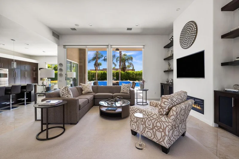 10 Silver Circle, Rancho Mirage, CA 92270