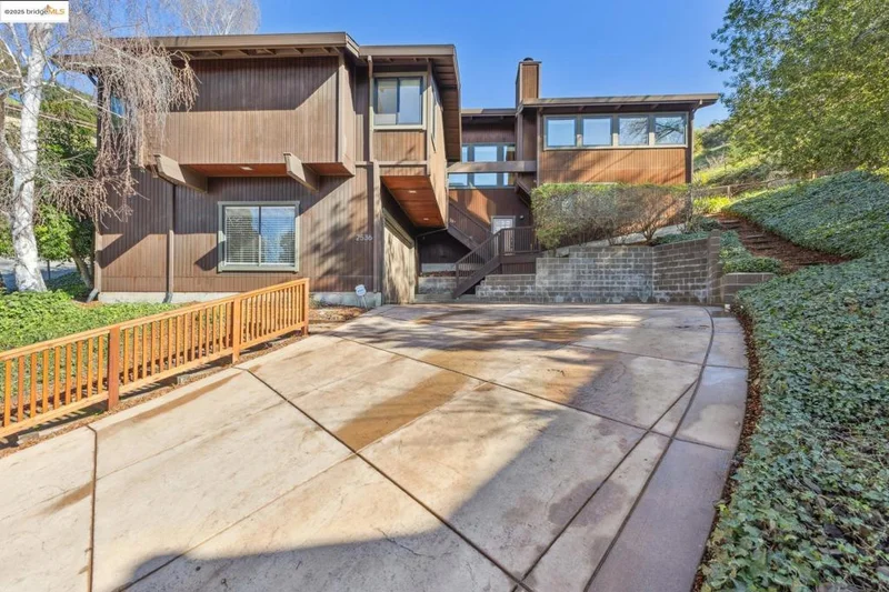 2536 Heide Ct., El Sobrante, CA 94803
