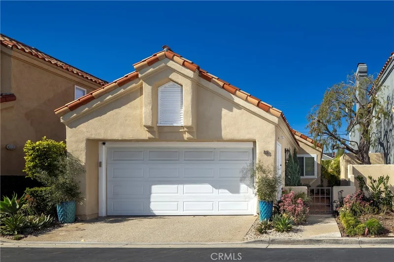 85 Pelican Court, Newport Beach, CA 92660