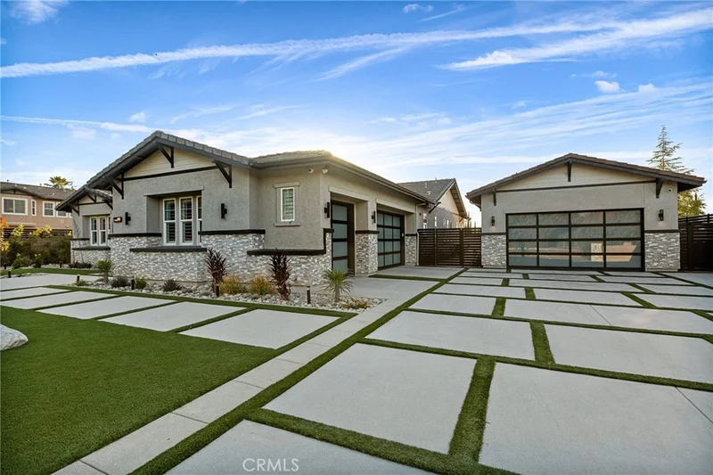 560 S Wabash Avenue, Redlands, CA 92374
