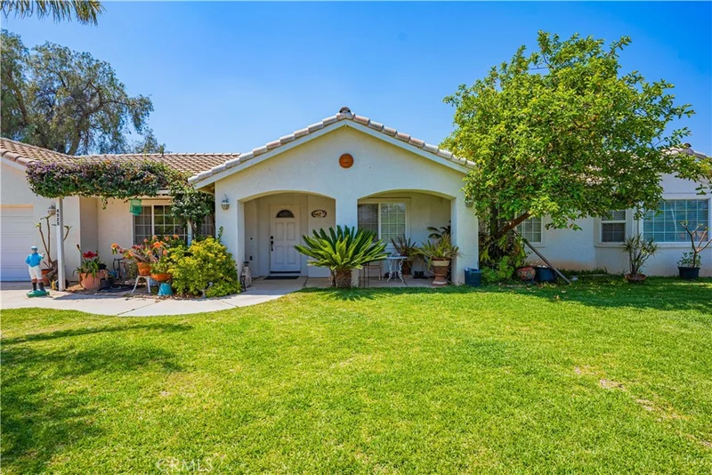 4525 Riverview Drive, Jurupa Valley, CA 92509