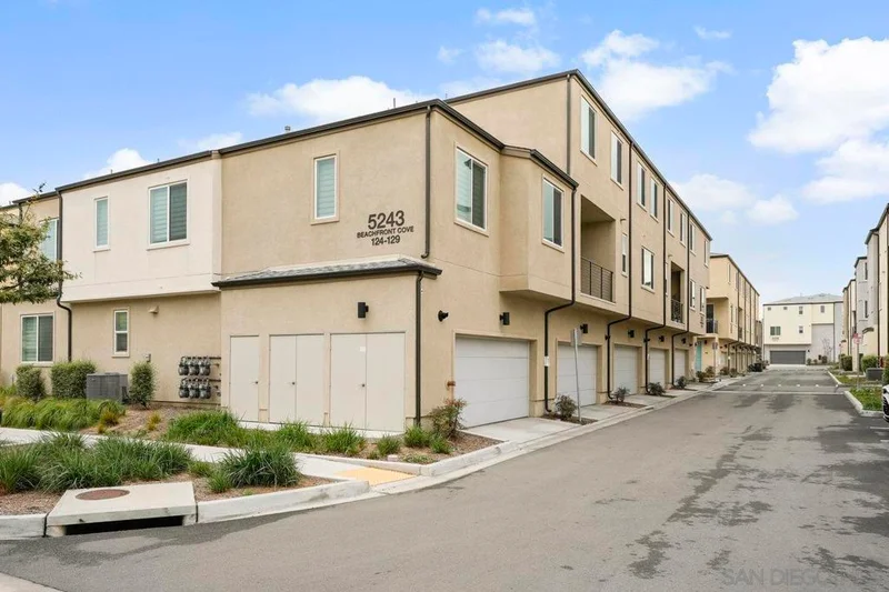 5243 Beachfront Cove St Unit 126, San Diego, CA 92154