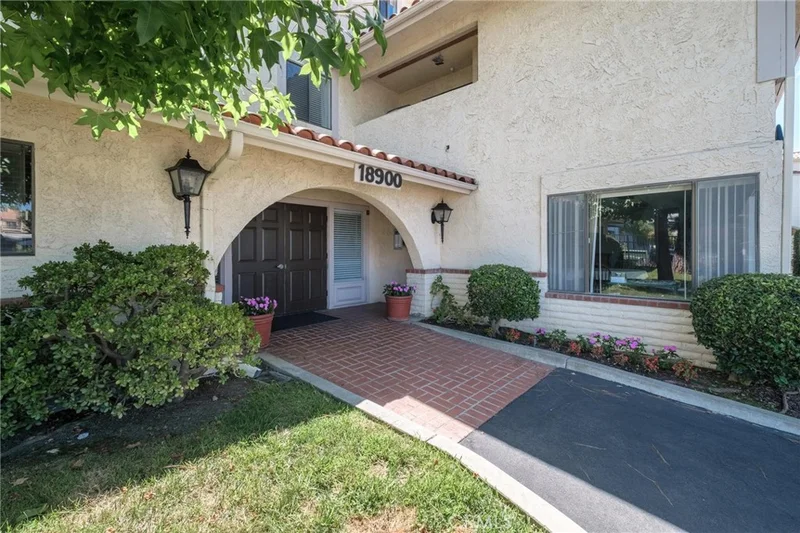 18900 Delaware St 341, Huntington Beach, CA 92648