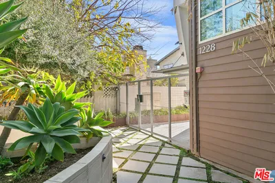1228 21st Street A photo 2