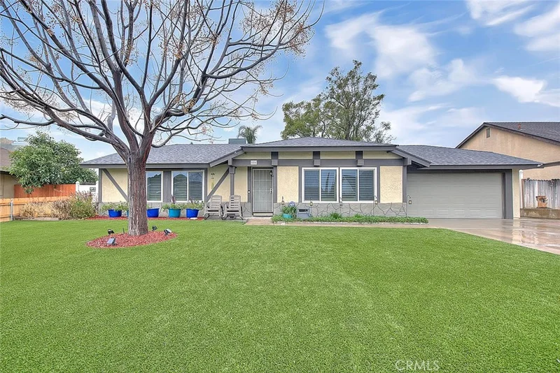 556 S Iris Avenue, Rialto, CA 92376