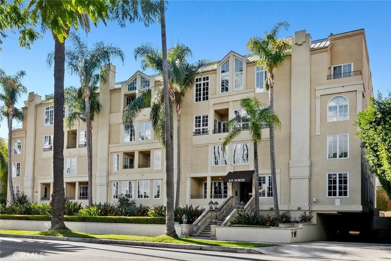 433 N Doheny Drive 202, Beverly Hills, CA 90210