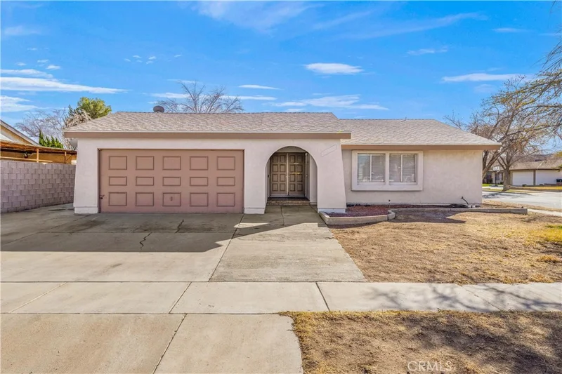 2704 E Avenue R3, Palmdale, CA 93550