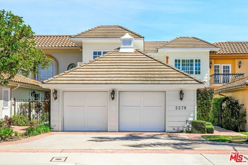 2278 Canyonback Road, Los Angeles, CA 90049