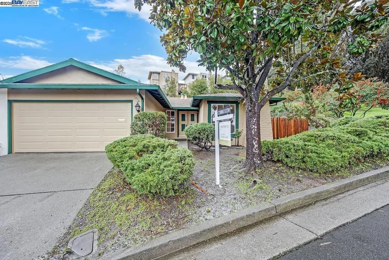 1036 Parkside Dr, Richmond, CA 94803