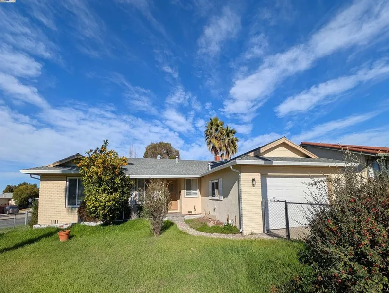 1001 Steven Dr., Pittsburg, CA 94565