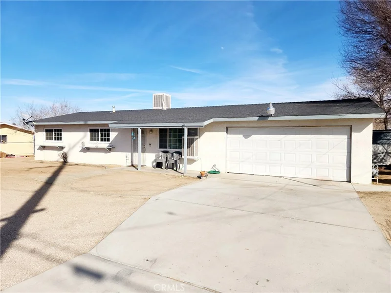10359 Maple Avenue, Hesperia, CA 92345