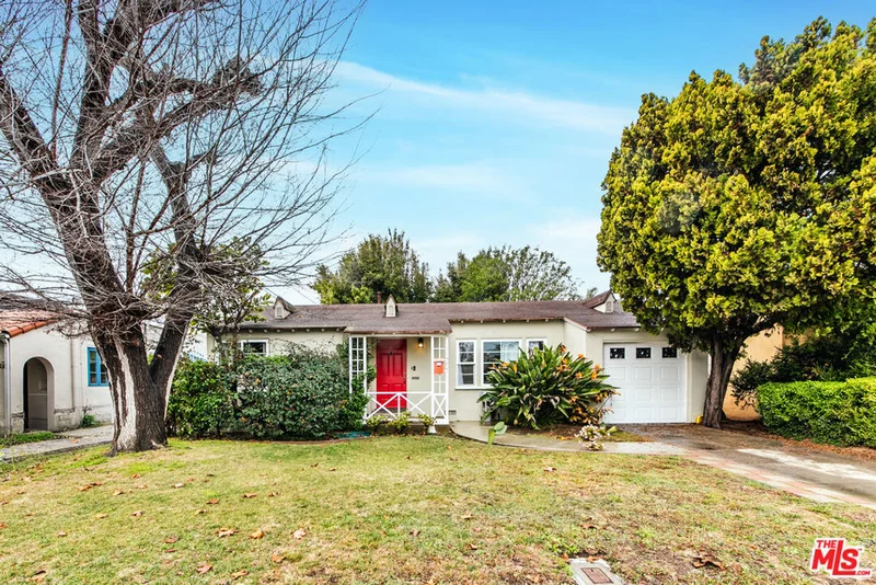 11777 Radio Drive, Los Angeles, CA 90064