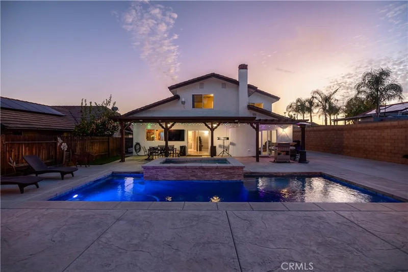 30030 Spray Drive, Canyon Lake, CA 92587