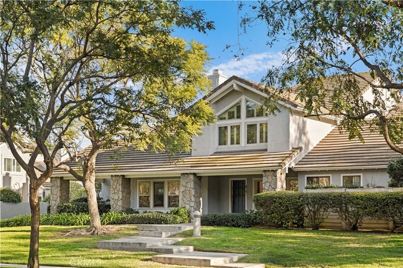 417 E Yale 12, Irvine, CA 92614