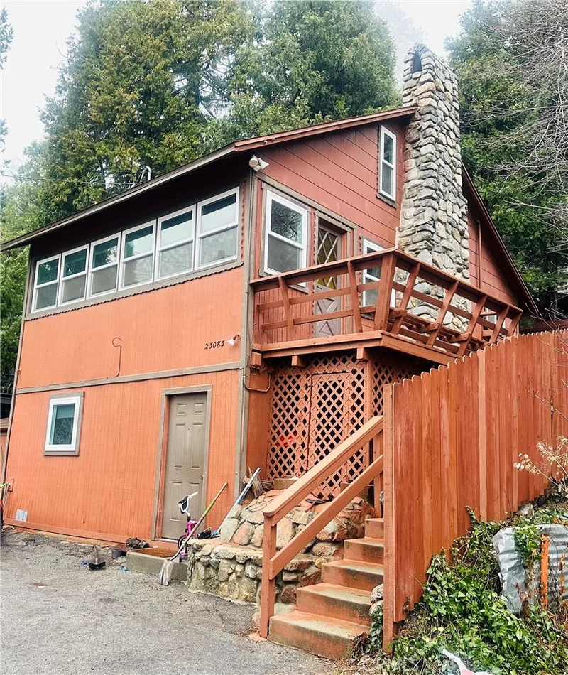 23083 Hemlock Lane B, Crestline, CA 92322