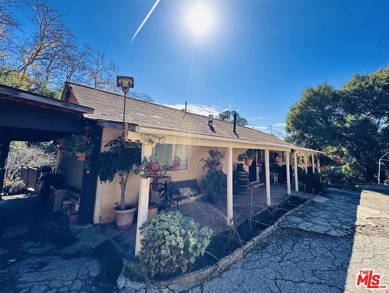 1826 Stanwood Drive, Santa Barbara, CA 93103