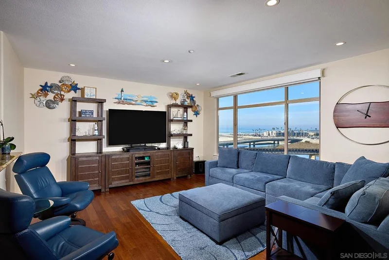 1019 Costa Pacifica Way 1403, Oceanside, CA 92054