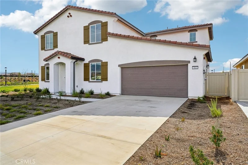 911 Lumia Circle, Redlands, CA 92374