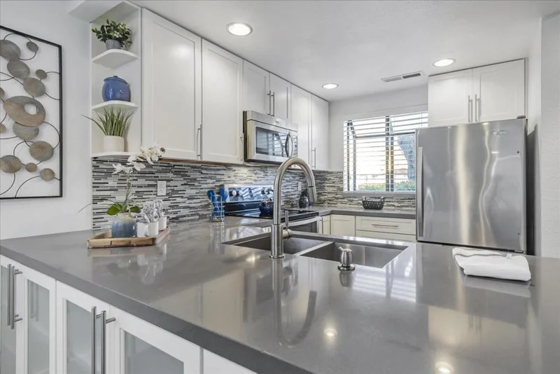 6148 Joaquin Murieta Avenue E, Newark, CA 94560