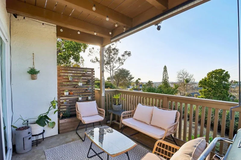 870 S Rancho Santa Fe Rd B, San Marcos, CA 92078
