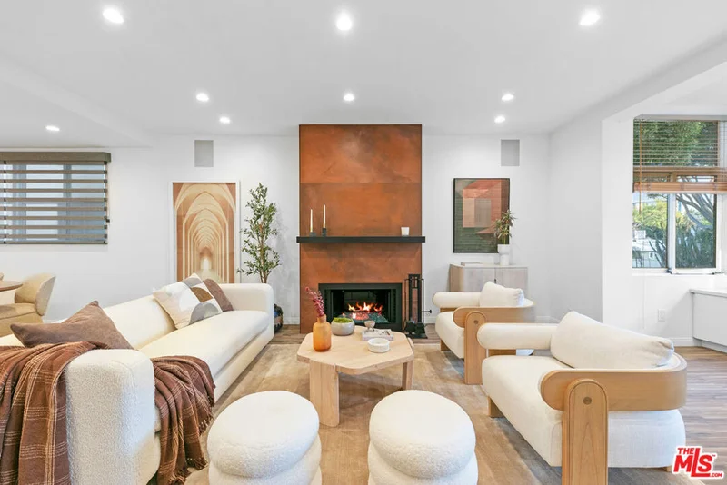 9041 Keith Avenue 4, West Hollywood, CA 90069