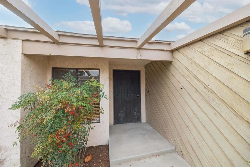 5633 Lake Murray Blvd A, La Mesa, CA 91942