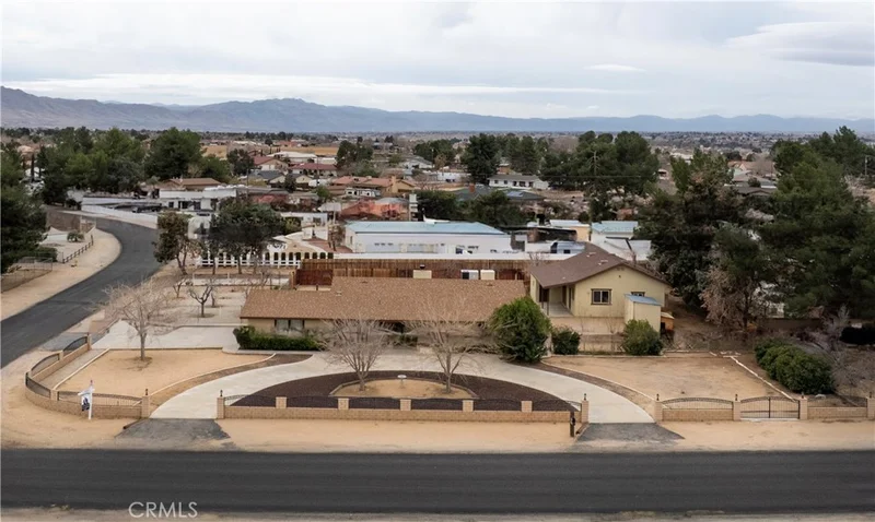 18785 Seneca Road, Apple Valley, CA 92307