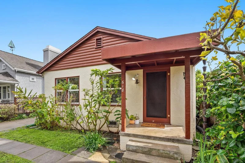 618 Riverview Drive, Capitola, CA 95010