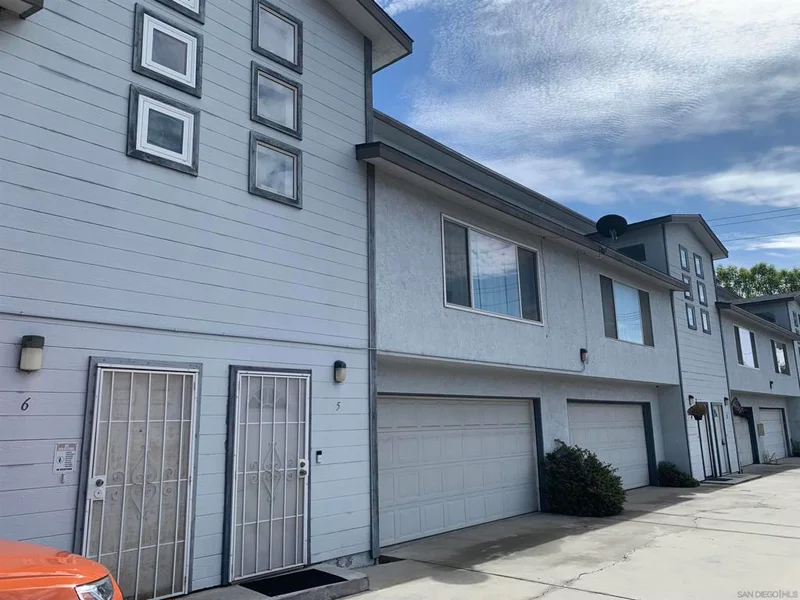 8866 Lamar St 5, Spring Valley, CA 91977