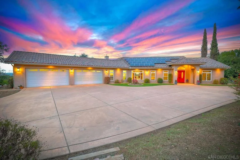 633 E Old Julian Hwy, Ramona, CA 92065