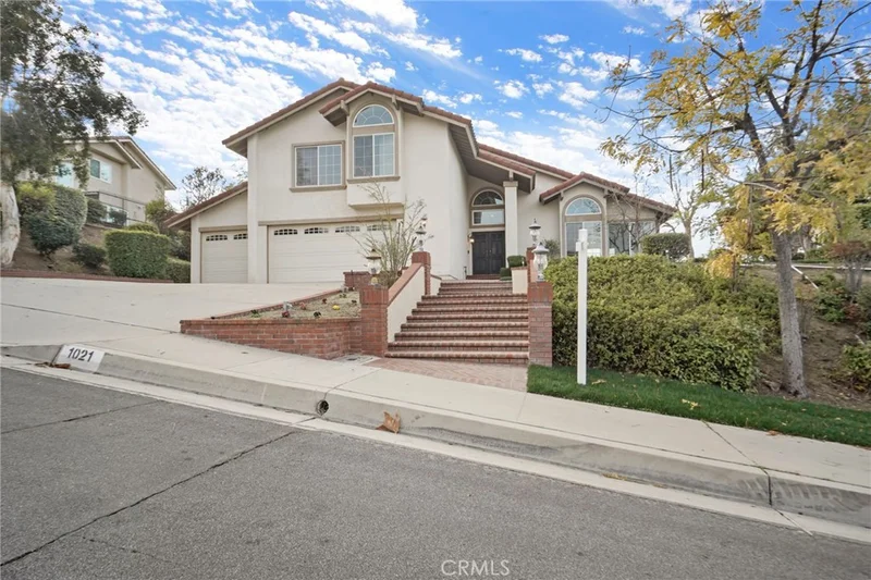 1021 S Easthills Dr, West Covina, CA 91791