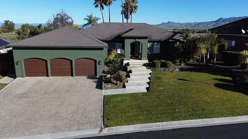 1150 Paullus Drive, Hollister, CA 95023