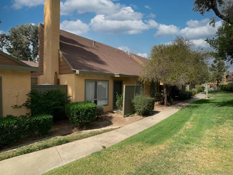 8791 Hillery Dr, San Diego, CA 92126