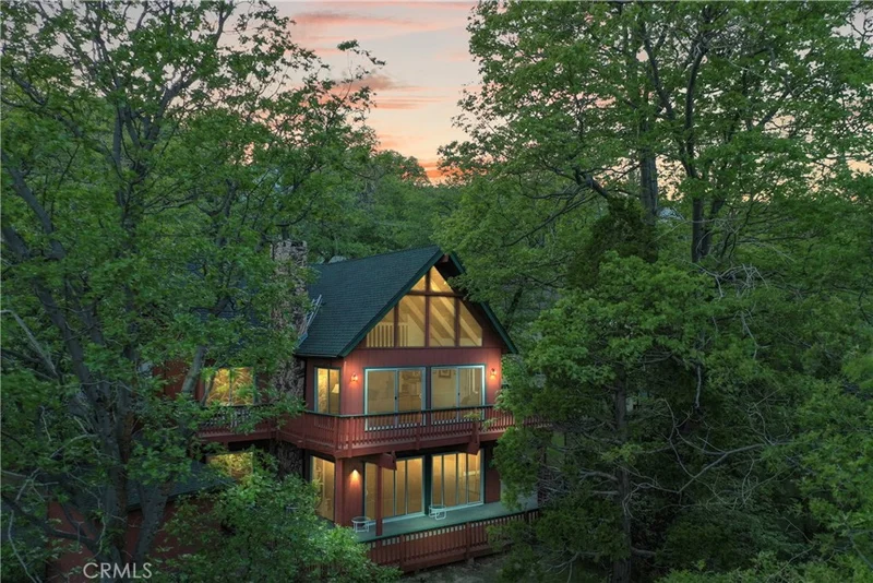 27463 Alpen Drive, Lake Arrowhead, CA 92352
