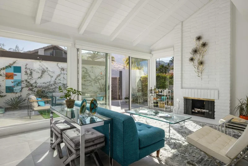 2530 E Miramonte Circle A, Palm Springs, CA 92264