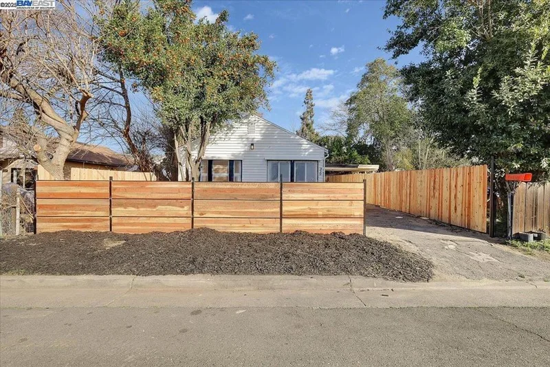 630 James Street, West Sacramento, CA 95605