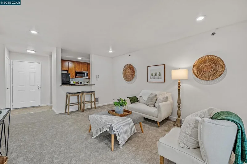 29573 Highgate Dr 322, Hayward, CA 94544