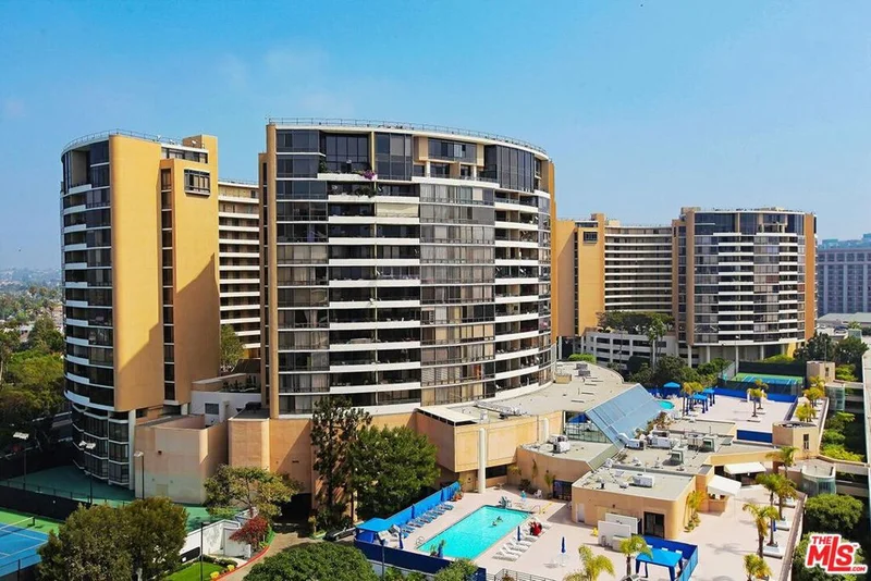 4267 Marina City Dr 500, Marina Del Rey, CA 90292
