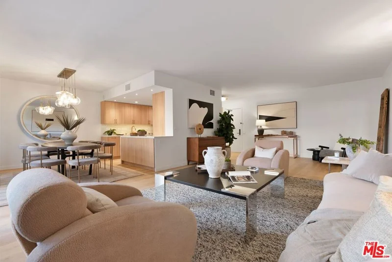 10450 Wilshire Boulevard 2B, Los Angeles, CA 90024