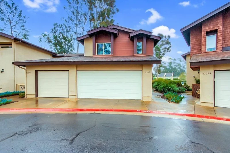 10285 Caminito Agadir, San Diego, CA 92131