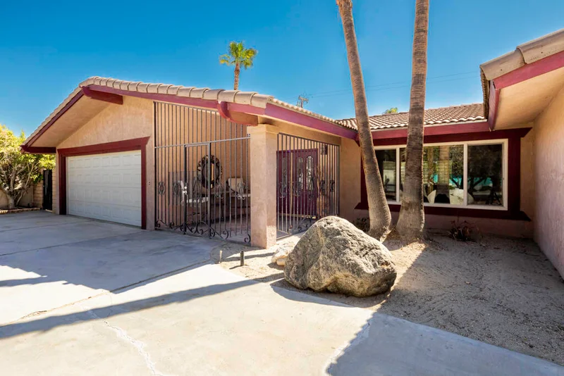2755 E Sandia Road, Palm Springs, CA 92262